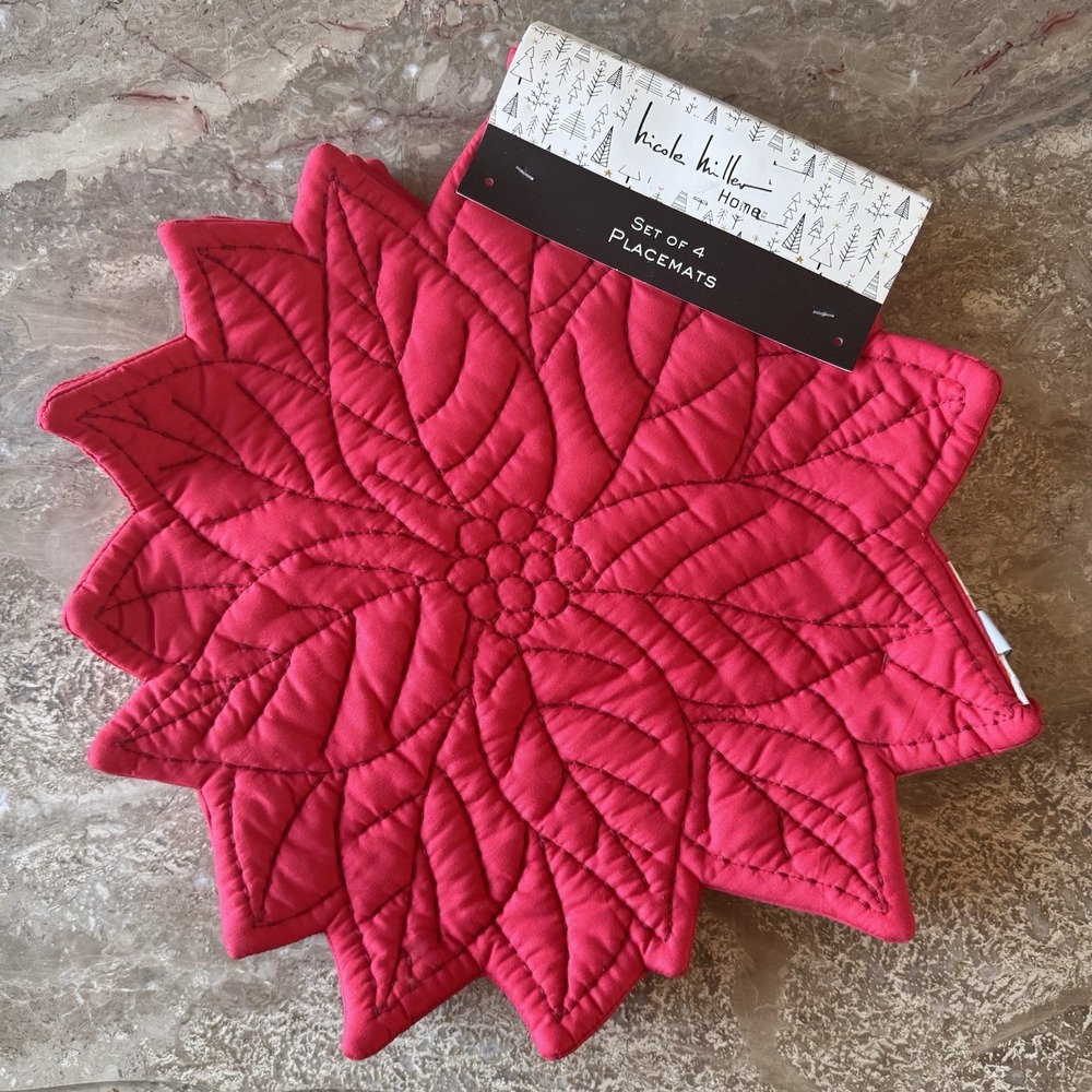 Nicole Miller Home Placemats (4) RED POINSETTIAS 15 inch 100% Polyester NEW